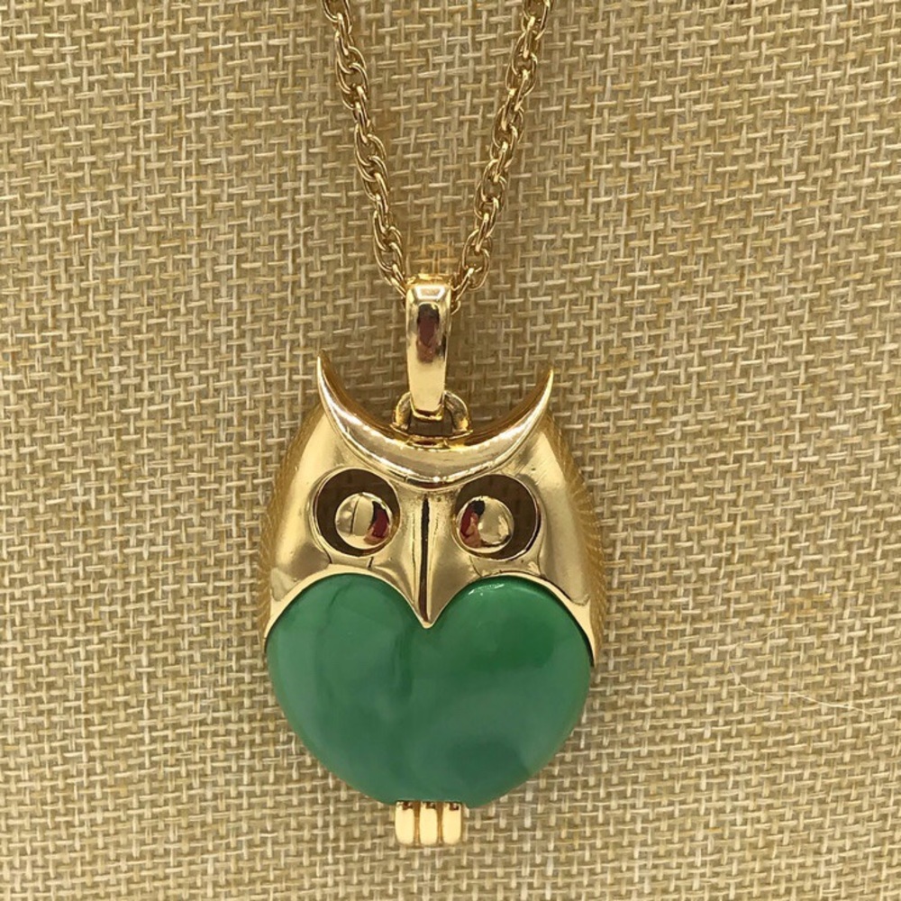 Crown Trifari Vintage Green Lucite Owl Pendant Circa 1960 & Gold Tone Chain